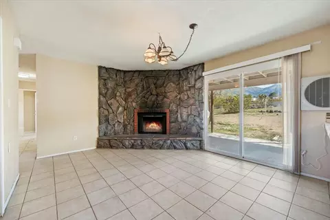 Living - 32649 Zircon Rd, Lucerne Valley, CA 92356 photo 6 of 10
