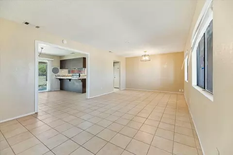 Living - 32649 Zircon Rd, Lucerne Valley, CA 92356 photo 1 of 10