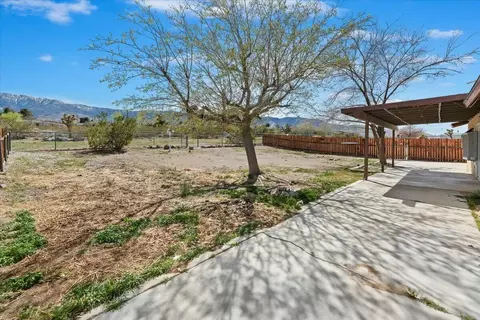 Exterior - 32649 Zircon Rd, Lucerne Valley, CA 92356 photo 16 of 19
