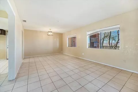 Living - 32649 Zircon Rd, Lucerne Valley, CA 92356 photo 3 of 10