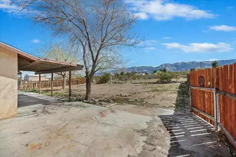 Exterior - 32649 Zircon Rd, Lucerne Valley, CA 92356 photo 13 of 19