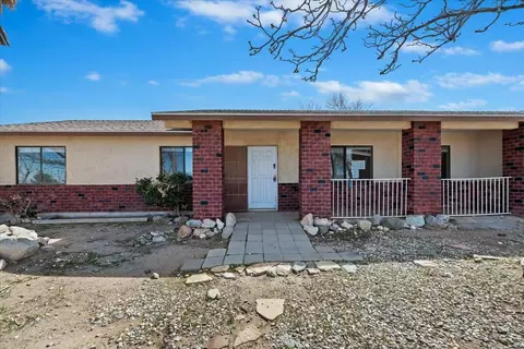 Exterior - 32649 Zircon Rd, Lucerne Valley, CA 92356 photo 2 of 19