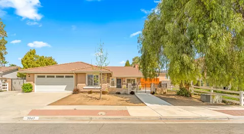 3842 Paris St, Hemet, CA 92545