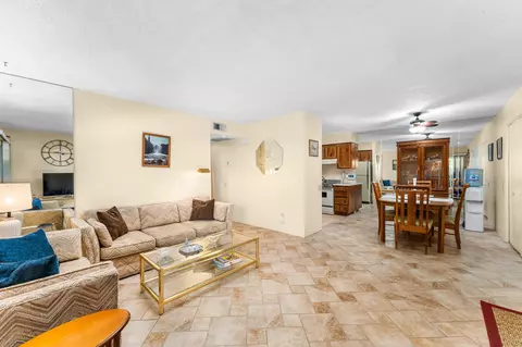 3079 Sunflower Cir E, Palm Springs, CA 92262