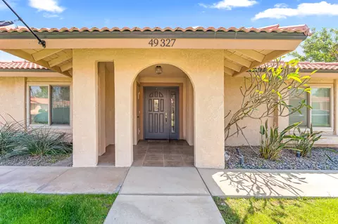 49327 Eisenhower Dr, Indio, CA 92201 photo 3