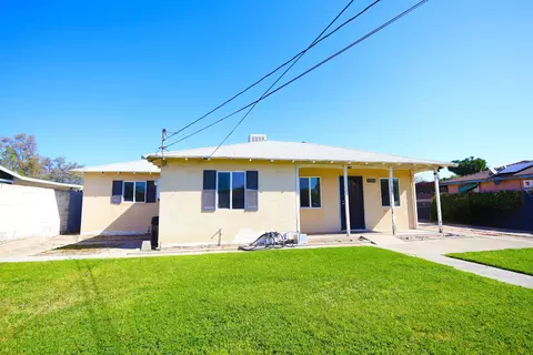 15168 Hibiscus St, Fontana, CA 92335