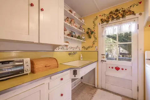 Kitchen - 400 Booth Way, Big Bear City, CA 92314 photo 1 of 4
