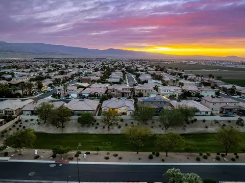 View/Area - 41335 Corte Nella Vita, Indio, CA 92203 photo 5 of 7