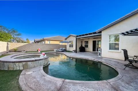 Exterior - 41335 Corte Nella Vita, Indio, CA 92203 photo 3 of 10