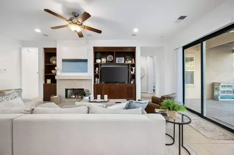Living - 41335 Corte Nella Vita, Indio, CA 92203 photo 2 of 2