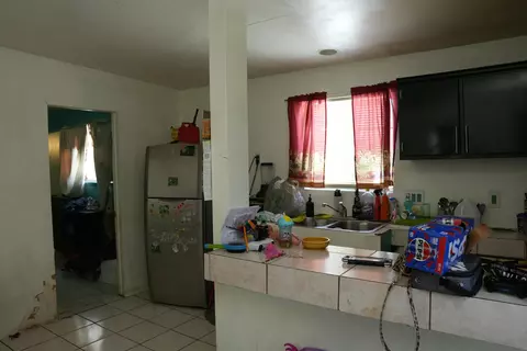 Kitchen - 43884 Aztec St, Indio, CA 92203 photo 7 of 8