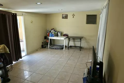 Living - 43884 Aztec St, Indio, CA 92203 photo 4 of 6
