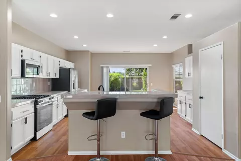 Kitchen - 83160 Shadow Hills Way, Indio, CA 92203 photo 2 of 5