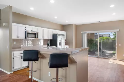 Kitchen - 83160 Shadow Hills Way, Indio, CA 92203 photo 3 of 5
