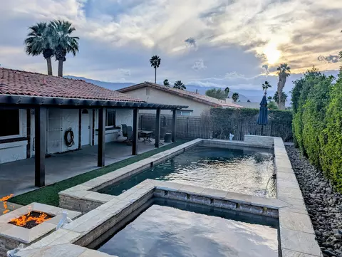 76826 California Dr, Palm Desert, CA 92211