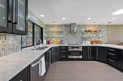 43 Camino Arroyo N, Palm Desert, CA 92260