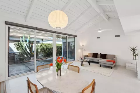 2467 W Miramonte Cir, Palm Springs, CA 92264