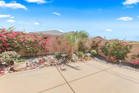 Exterior - 43670 Treviso Dr, Indio, CA 92203 photo 6 of 10