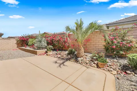 Exterior - 43670 Treviso Dr, Indio, CA 92203 photo 5 of 10