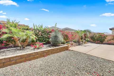 Exterior - 43670 Treviso Dr, Indio, CA 92203 photo 8 of 10