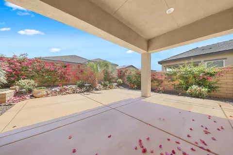 Exterior - 43670 Treviso Dr, Indio, CA 92203 photo 4 of 10