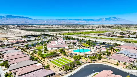 View/Area - 43670 Treviso Dr, Indio, CA 92203 photo 3 of 4