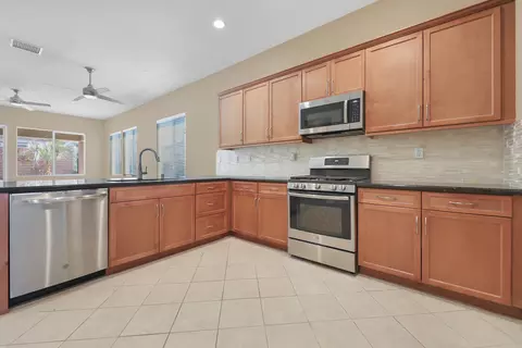 Kitchen - 43670 Treviso Dr, Indio, CA 92203 photo 1 of 1