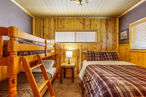 880 Edgemoor Rd, Big Bear Lake, CA 92315 photo 18