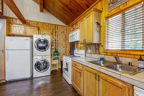 880 Edgemoor Rd, Big Bear Lake, CA 92315 photo 10
