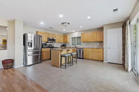 Kitchen - 41154 Stimson Ct, Indio, CA 92203 photo 1 of 5
