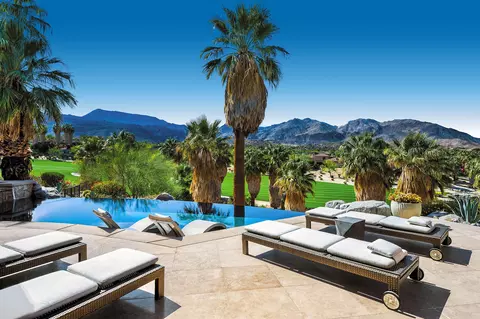 902 Crescent Fls, Palm Desert, CA 92260