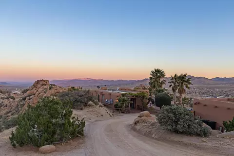 57581 Buena Suerte Rd, Yucca Valley, CA 92284