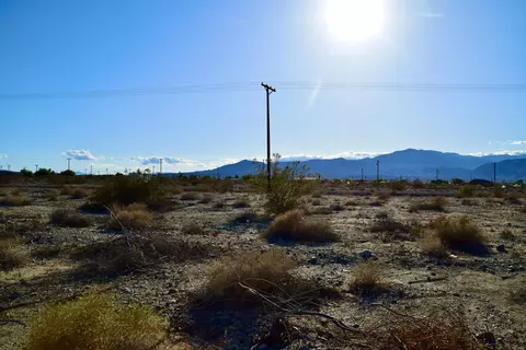 2835 Beachcomber Ave, Thermal, CA 92274 photo 2
