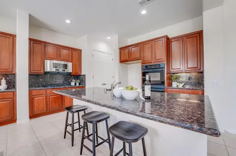 Kitchen - 48202 Chesapeake Pl, Indio, CA 92201 photo 2 of 6