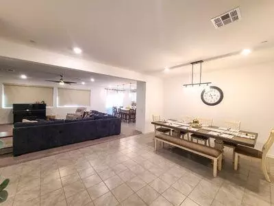 Entry Way - 82147 Modena Rd, Indio, CA 92203 photo 4 of 7