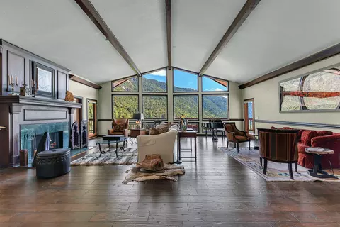 24740 Pioneer Rd, Idyllwild, CA 92549