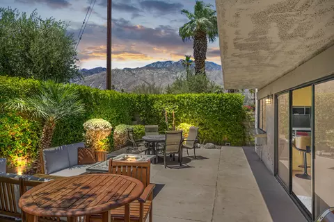 1712 E Chia Rd, Palm Springs, CA 92262