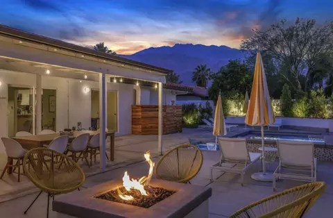 1184 E Pajaro Rd, Palm Springs, CA 92262