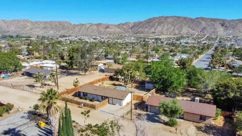View/Area - 56050 Taos Trl, Yucca Valley, CA 92284 photo 2 of 2