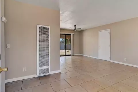 Living - 56050 Taos Trl, Yucca Valley, CA 92284 photo 1 of 3