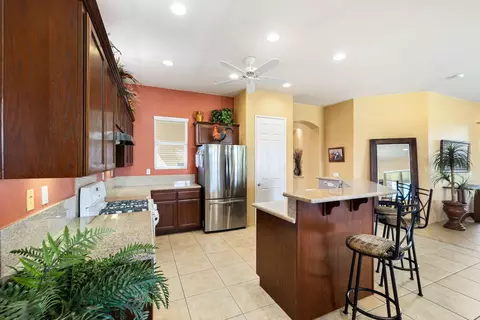 Kitchen - 49670 Wayne St, Indio, CA 92201 photo 3 of 7