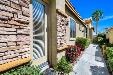 Exterior - 49670 Wayne St, Indio, CA 92201 photo 5 of 13