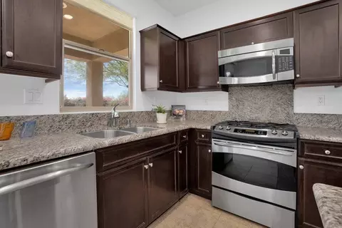 39910 Corte De Moda, Indio, CA 92203 photo 11