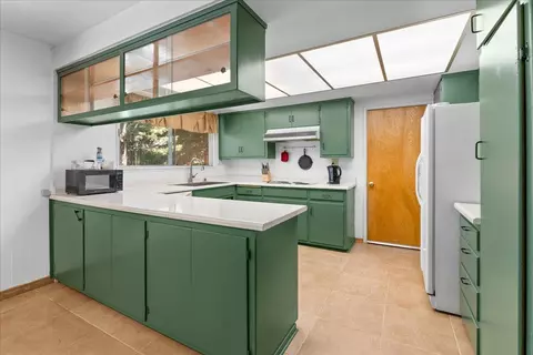 1080 Sequoia Dr, Big Bear City, CA 92314 photo 9