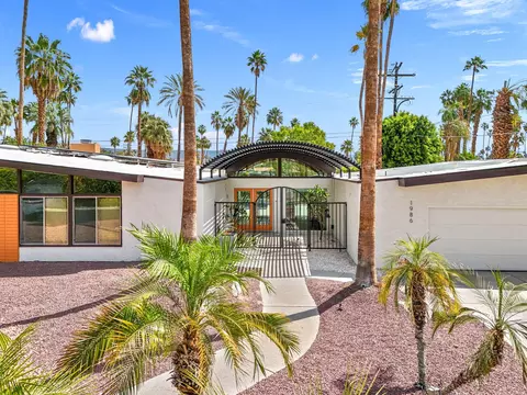 1986 Yucca Pl, Palm Springs, CA 92264