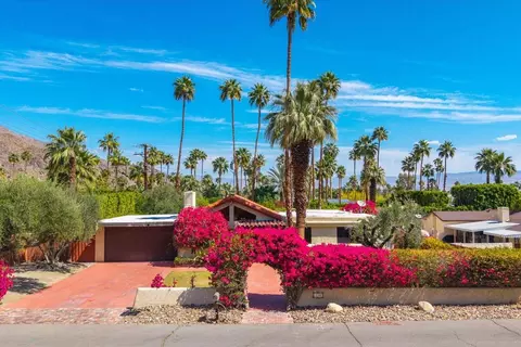 130 W Camino Descanso, Palm Springs, CA 92264