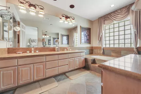Bath - 79122 Starlight Ln, Bermuda Dunes, CA 92203 photo 1 of 3