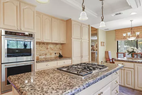 Kitchen - 79122 Starlight Ln, Bermuda Dunes, CA 92203 photo 4 of 4