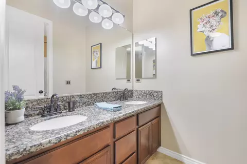 Bath - 57730 Cantata Dr, La Quinta, CA 92253 photo 2 of 4