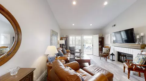 208 Desert Falls Dr E, Palm Desert, CA 92211